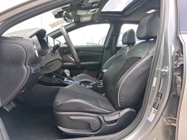 Used 2022 Kia Forte GT-Line w/ GT-Line Premium Package image 14