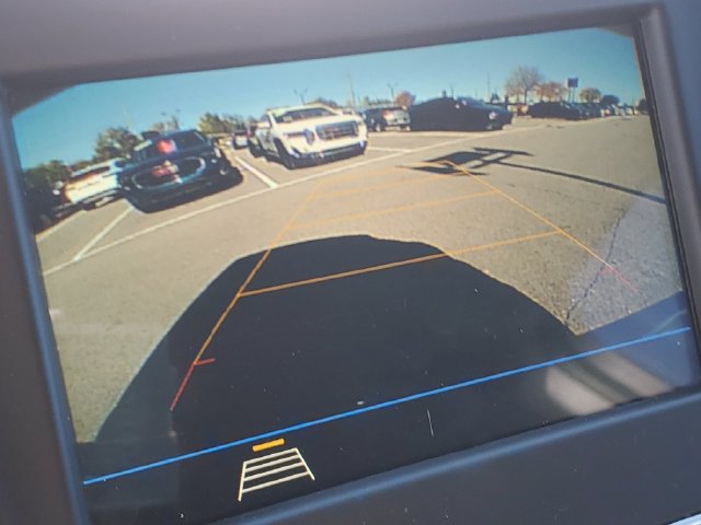 Used 2019 Chevrolet Equinox LT FWD image 18