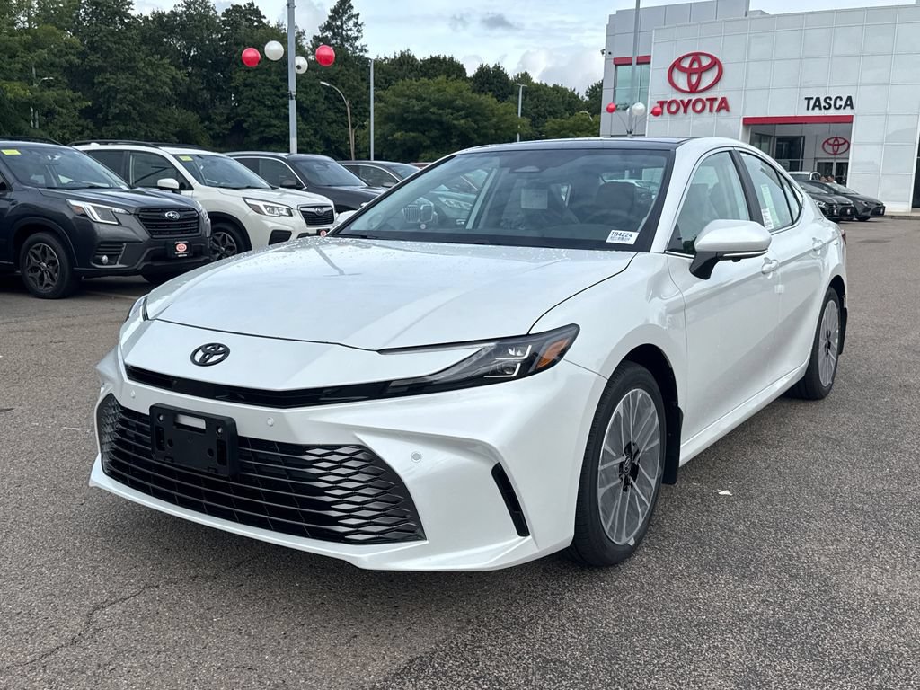 New 2026 Toyota Camry XLE w/ Premium Plus Package AWD/4WD image 3
