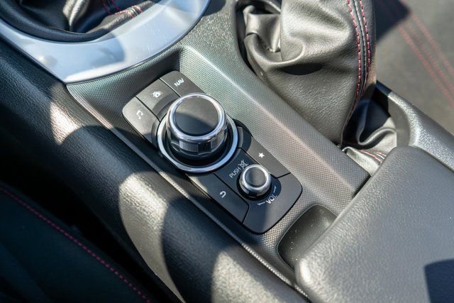 Used 2016 MAZDA MX-5 Miata Club w/ Brembo/BBS Package image 32