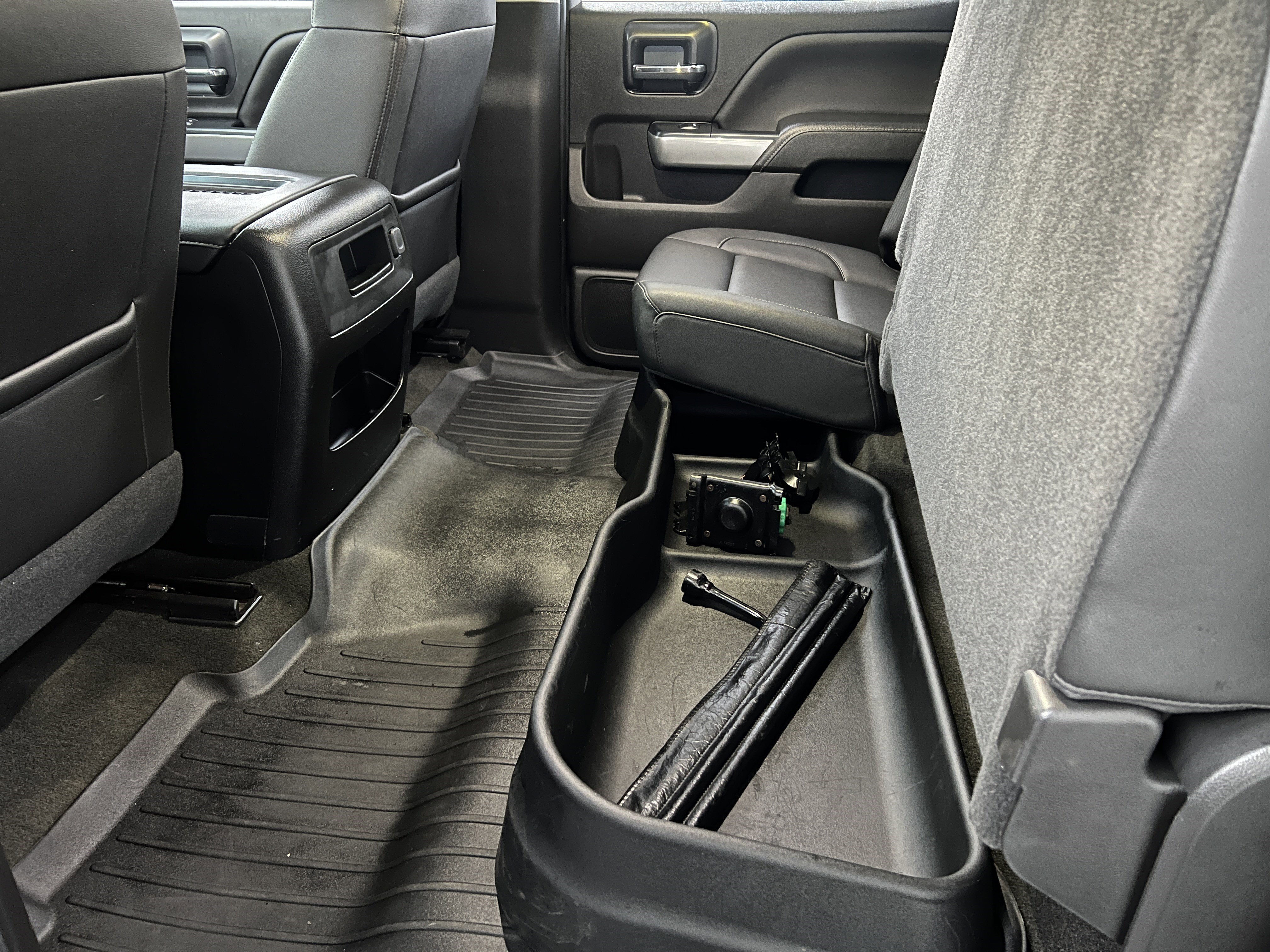 Used 2018 Chevrolet Silverado 3500 LTZ image 21