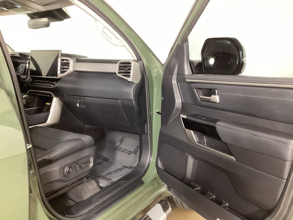 Used 2023 Toyota Tundra Limited w/ Power Package AWD/4WD image 23