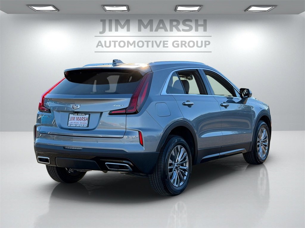 Used 2024 Cadillac XT4 Premium Luxury image 5