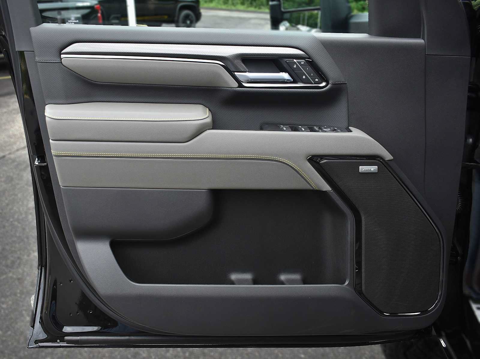 New 2026 Chevrolet Silverado 2500 ZR2 w/ LPO, Dark Essentials Package AWD/4WD image 26