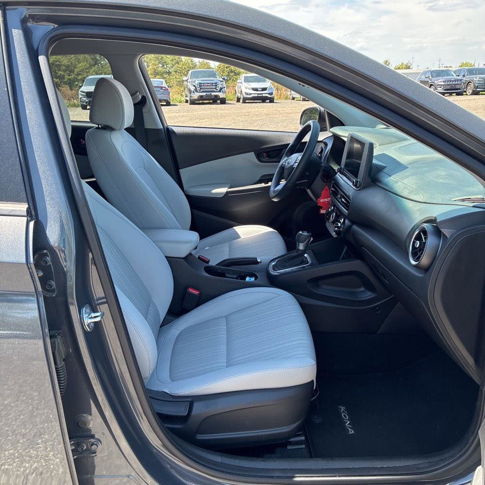 Used 2023 Hyundai Kona SEL w/ Cargo Package AWD/4WD image 13