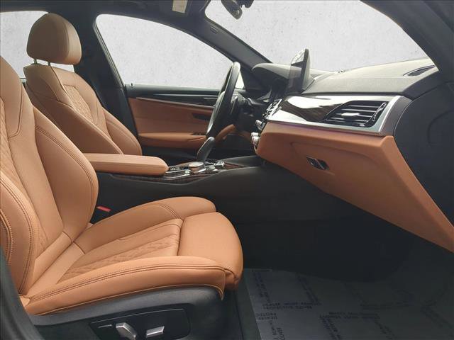 Used 2023 BMW 530i xDrive w/ Premium Package image 28