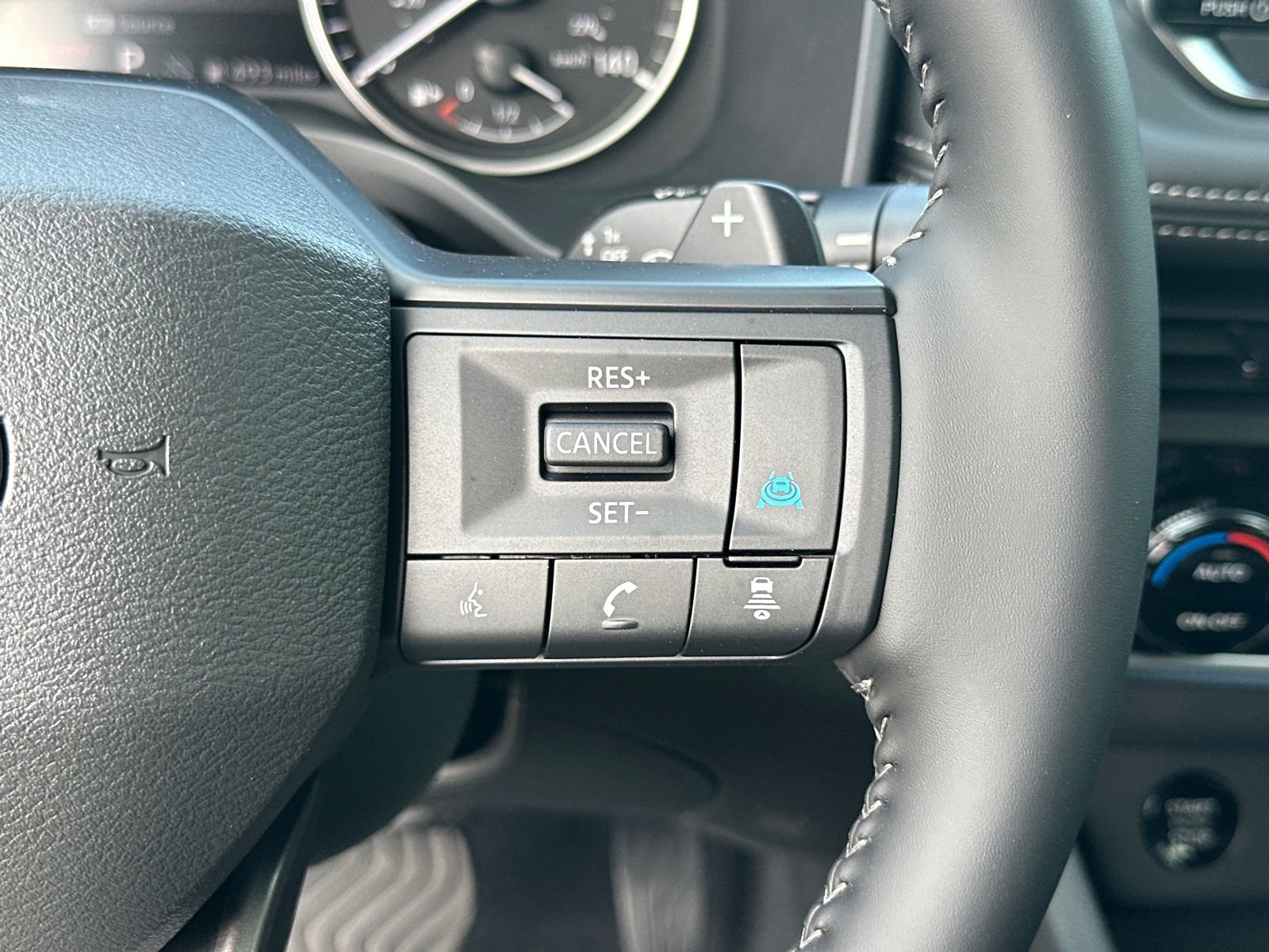 New 2026 Nissan Rogue SV image 25