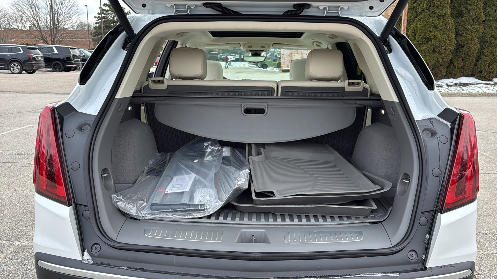 New 2026 Cadillac XT5 Premium Luxury w/ LPO, Floor Liner Package image 35