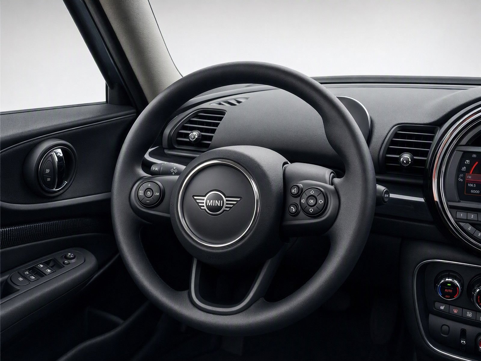 Used 2024 MINI Cooper Clubman S w/ Signature Upholstery Package FWD image 15