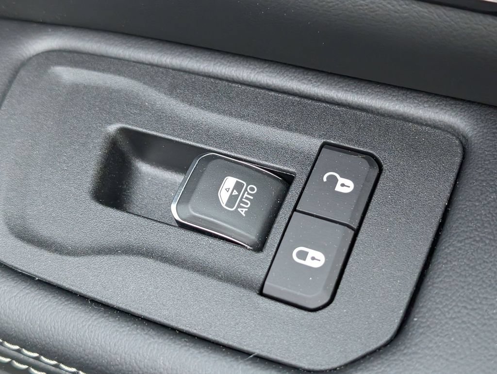 New 2026 RAM 1500 Limited AWD/4WD image 33