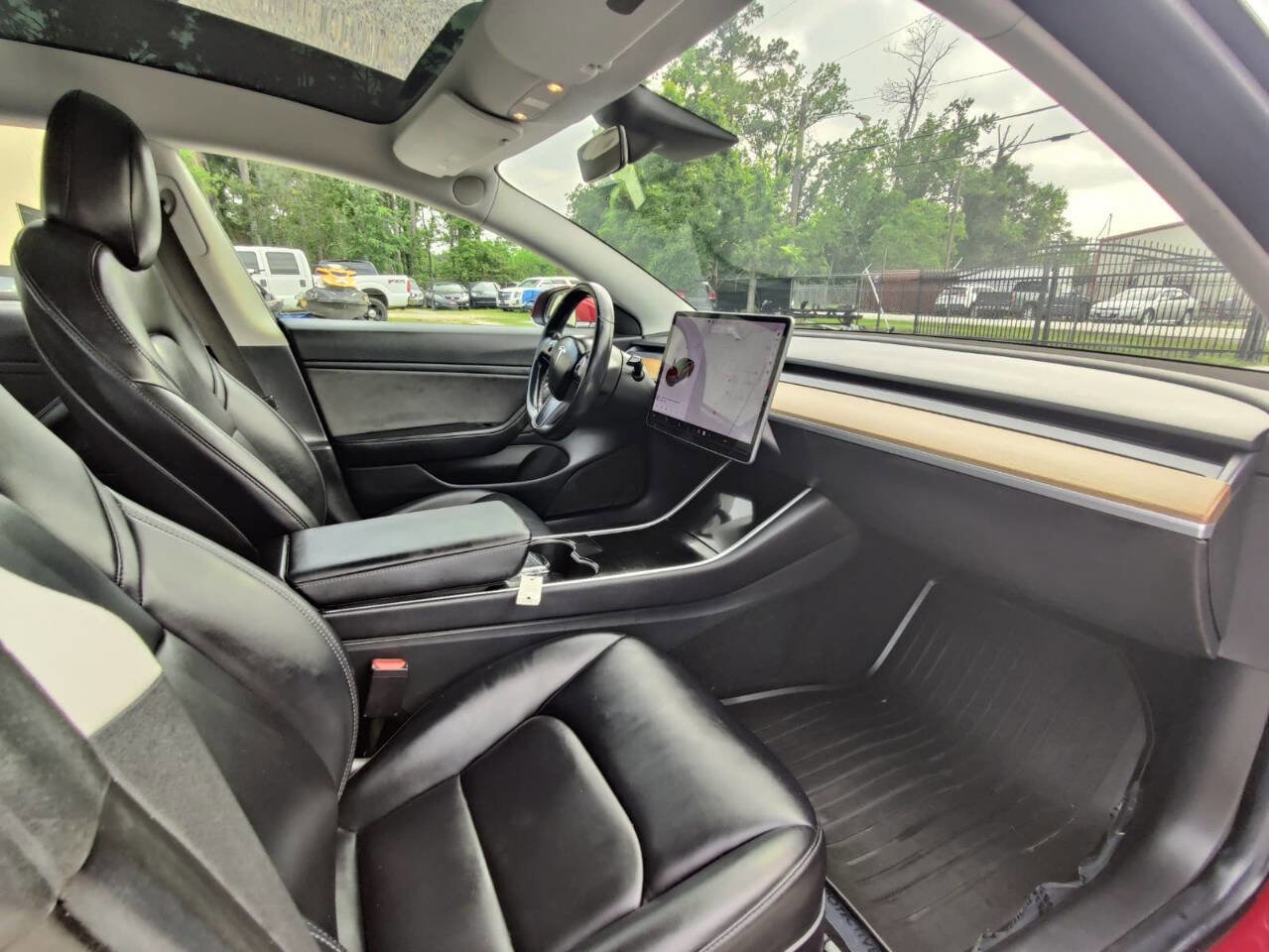 Used 2018 Tesla Model 3 Mid Range RWD image 16