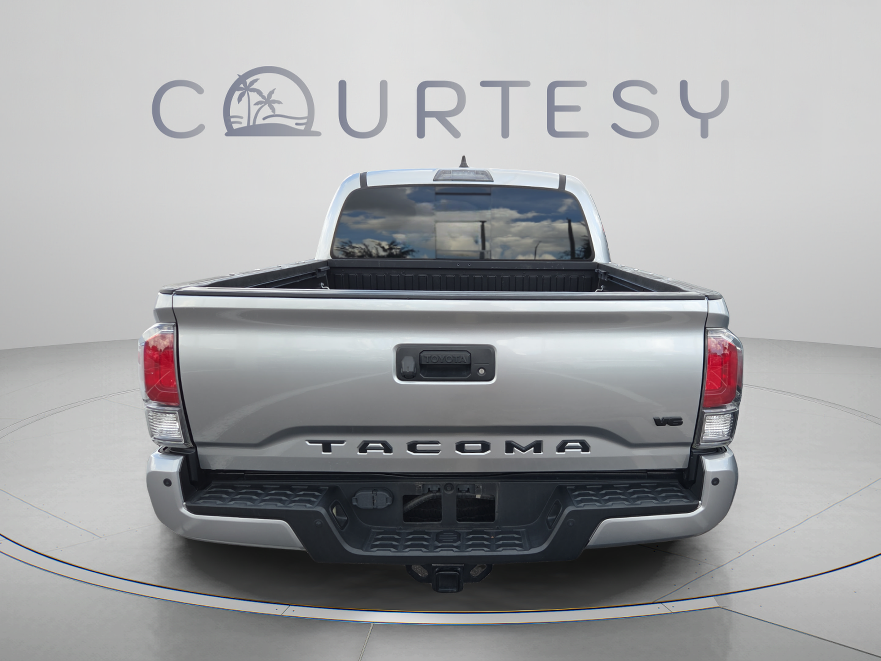 Certified 2022 Toyota Tacoma TRD Off-Road w/ TRD Premium Off Road Package RWD image 2