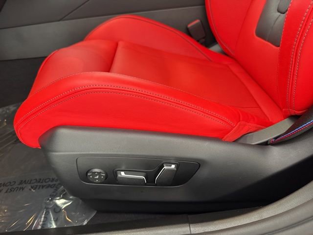 Used 2025 BMW M5 w/ Carbon Package image 23