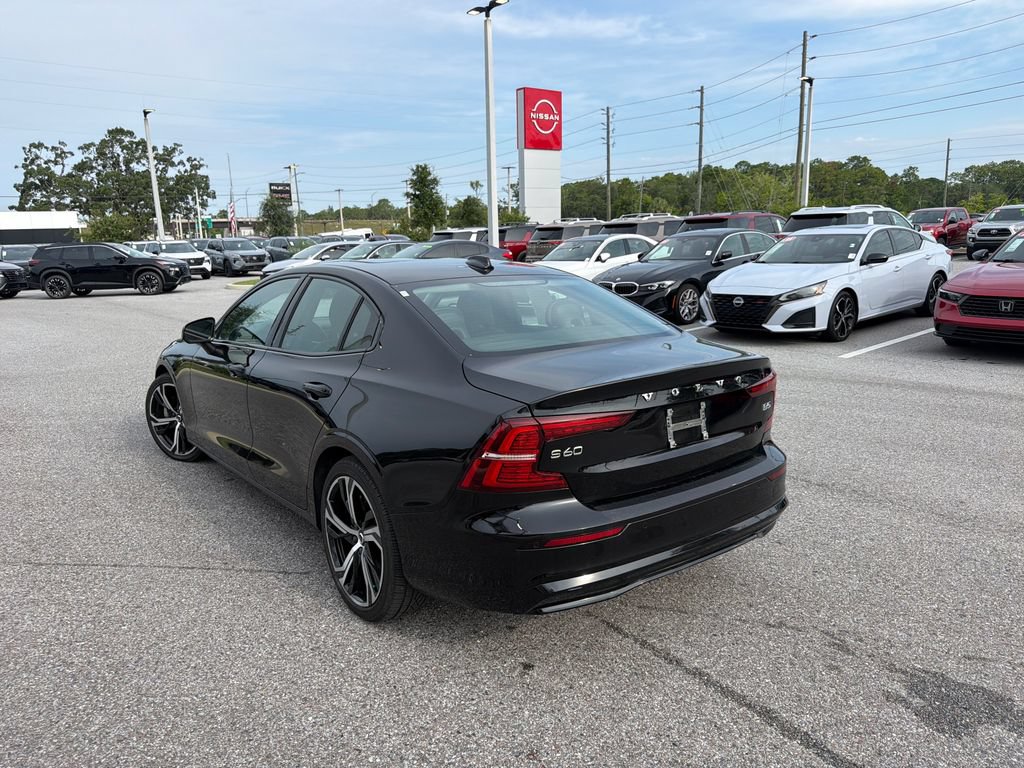 Used 2024 Volvo S60 B5 Core FWD image 5