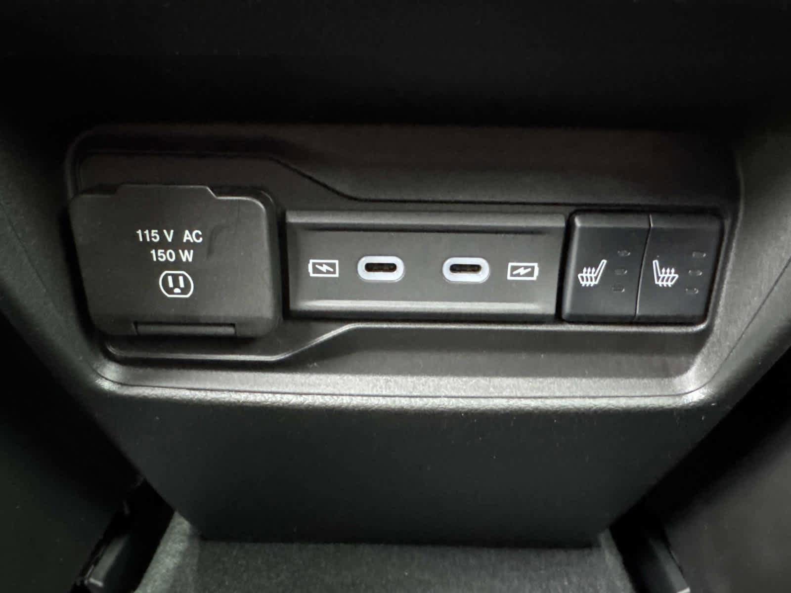 New 2026 Jeep Grand Cherokee Limited w/ Limited Altitude Package RWD image 9