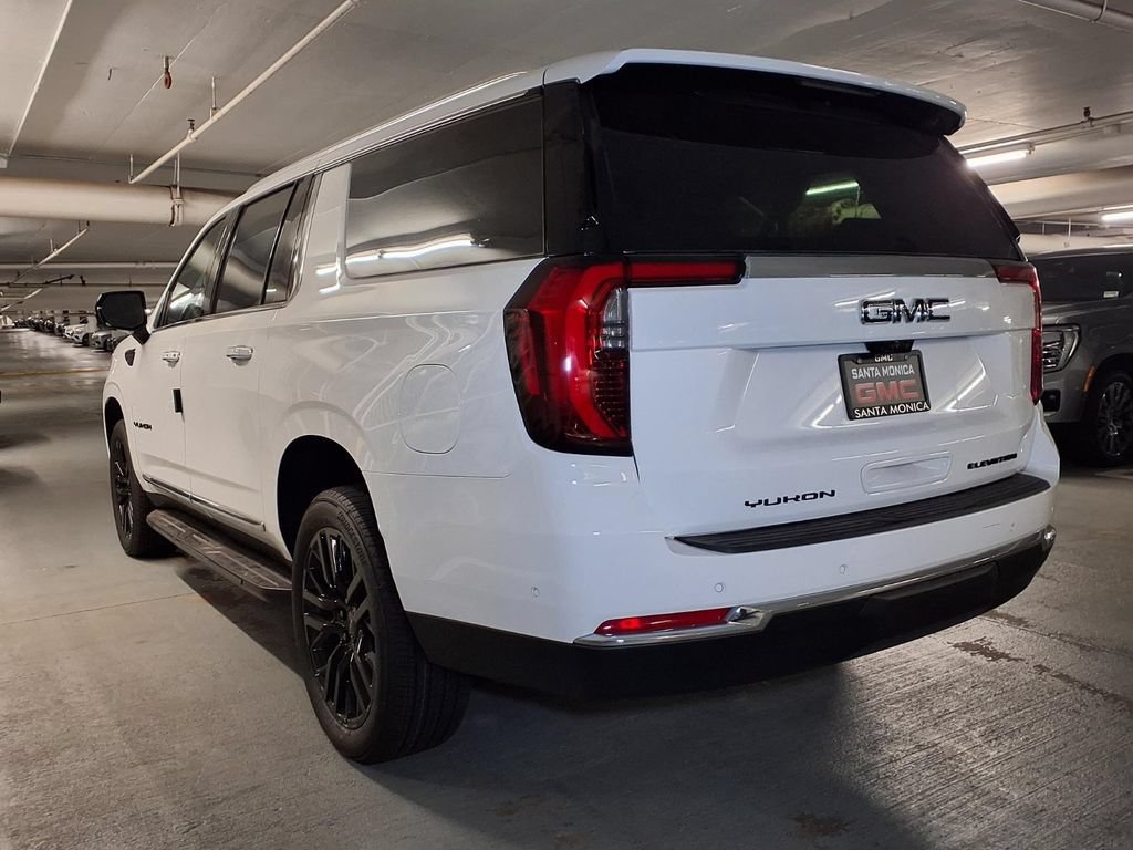 New 2026 GMC Yukon XL Elevation w/ Elevation Premium Package RWD image 9
