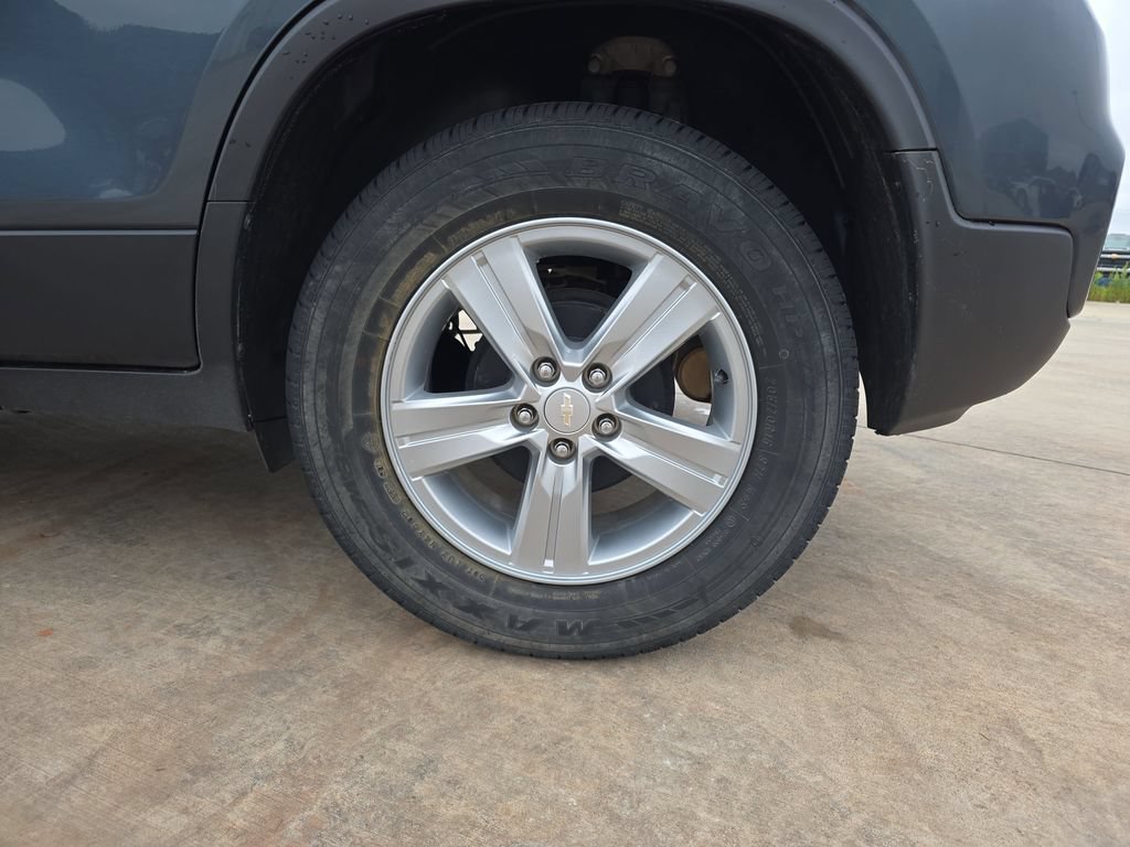 Used 2022 Chevrolet Trax LT w/ LT Convenience Package FWD image 32