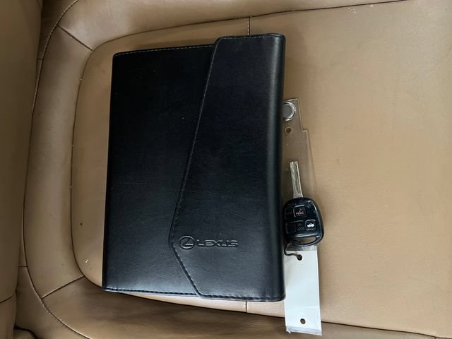 Used 2006 Lexus SC 430 Convertible w/ Preferred Accessory Pkg RWD image 43