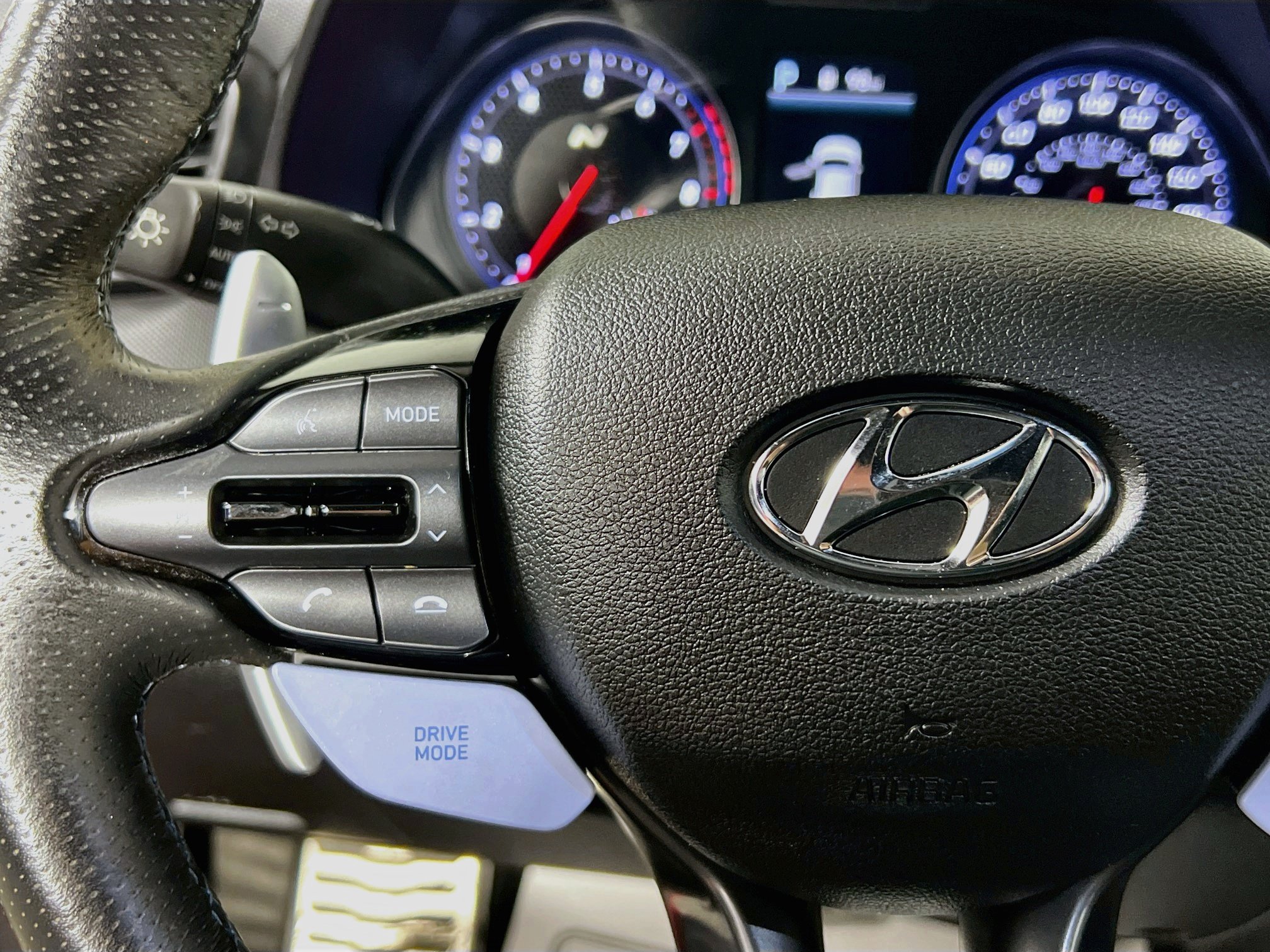 Used 2022 Hyundai Veloster N FWD image 18