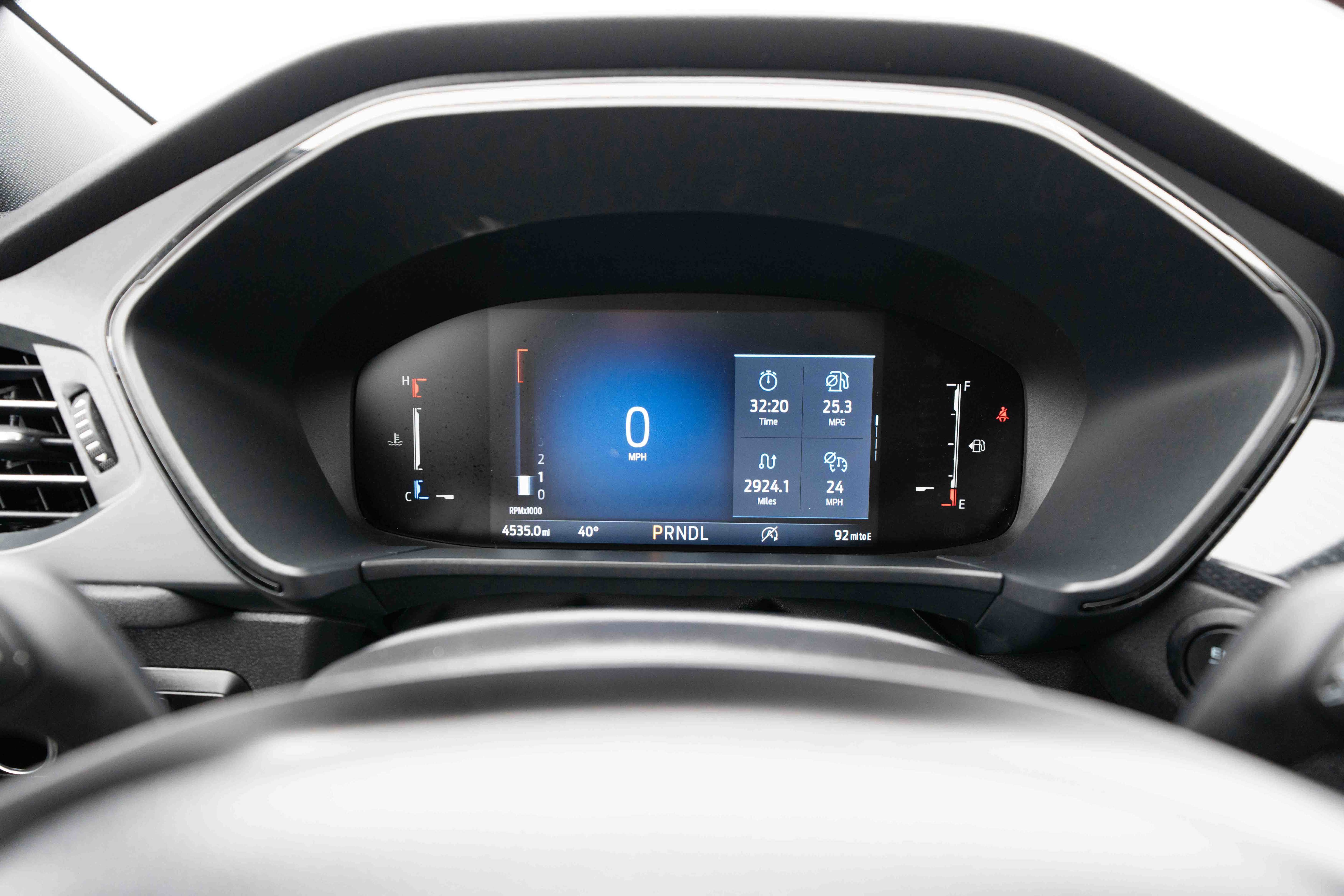 Used 2025 Ford Escape ST-Line w/ Cold Weather Package image 16