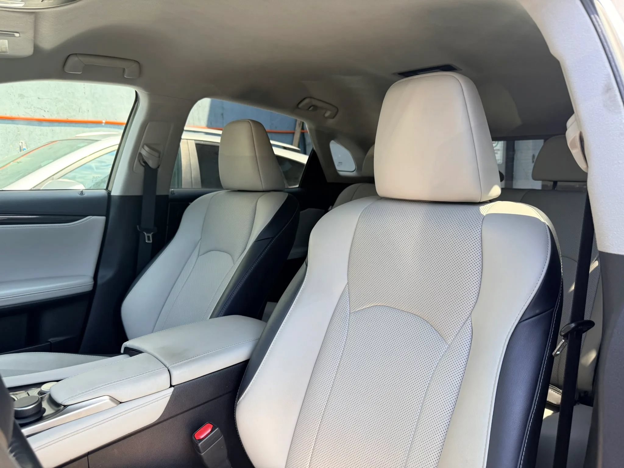 Used 2019 Lexus RX 350 AWD w/ Accessory Package image 15