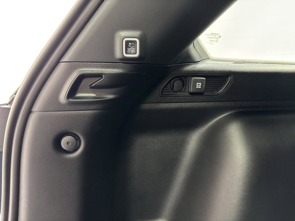 New 2025 Jeep Grand Cherokee Limited w/ Black Appearance Package image 40