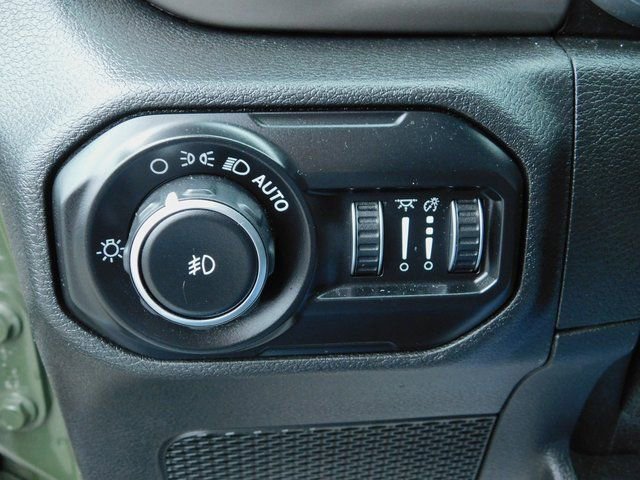 Used 2021 Jeep Wrangler Unlimited Sport image 33