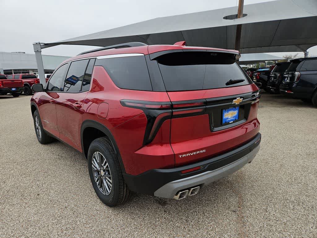 Used 2026 Chevrolet Traverse LT w/ Driver Confidence Package FWD image 6