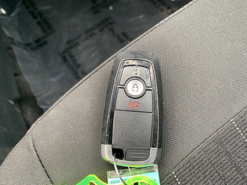 Used 2021 Ford EcoSport SE image 27