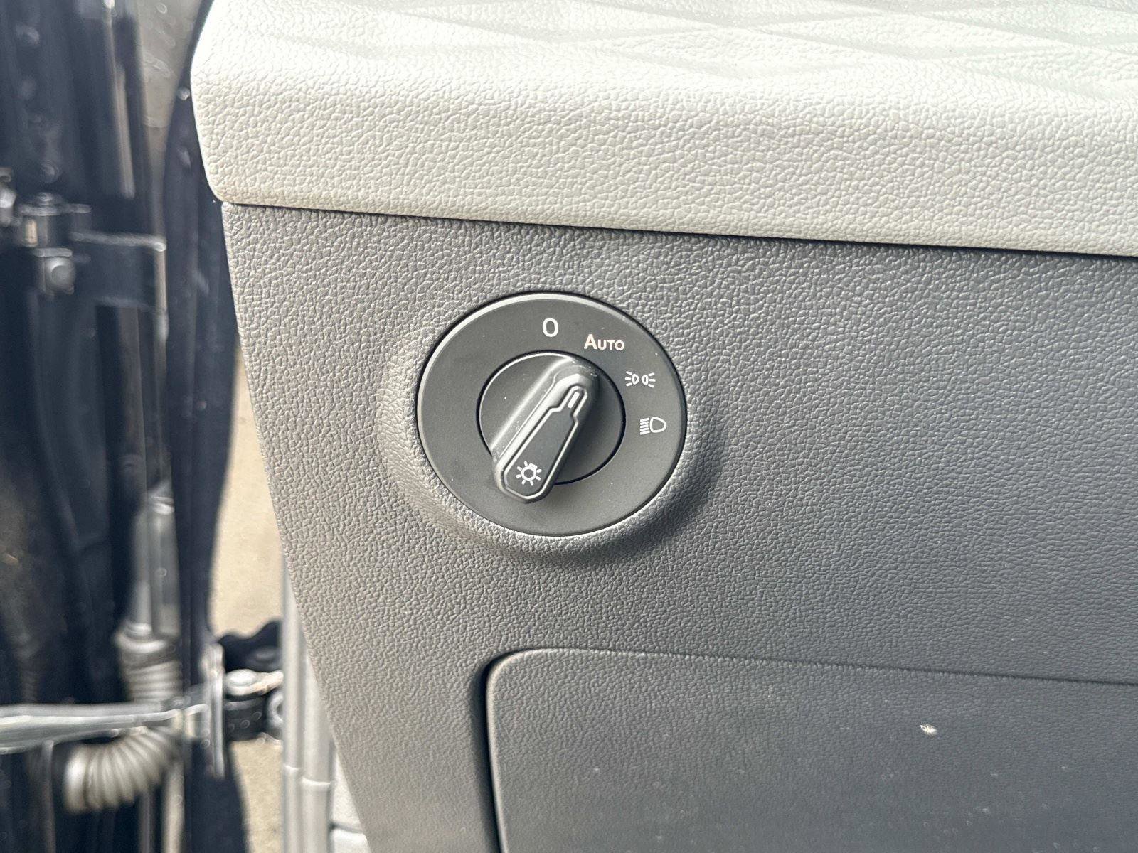 Used 2022 Volkswagen Taos S image 24