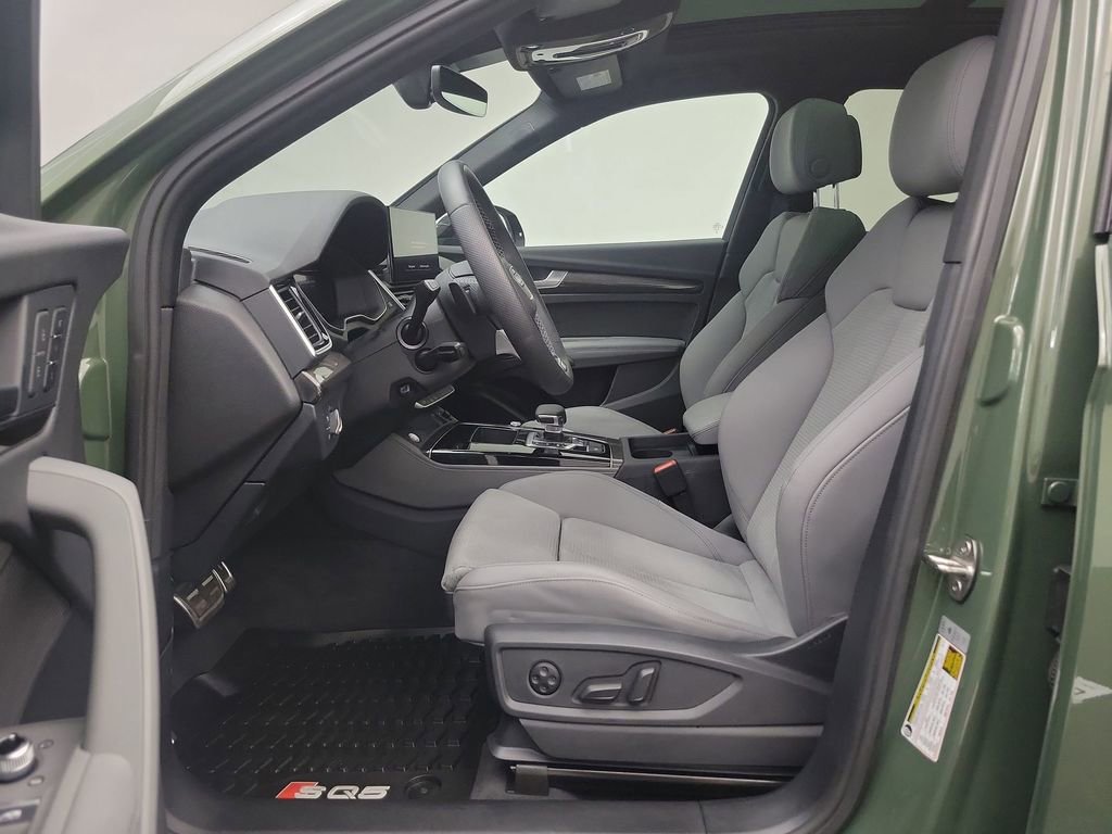 Used 2024 Audi SQ5 Premium Plus image 4
