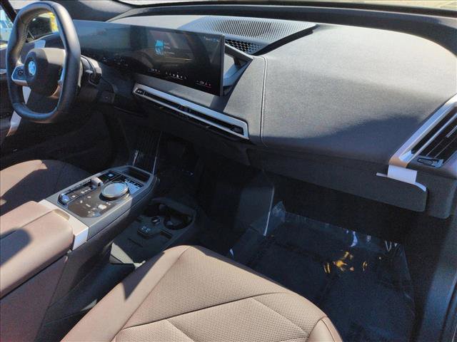 Used 2026 BMW iX xDrive60 image 23