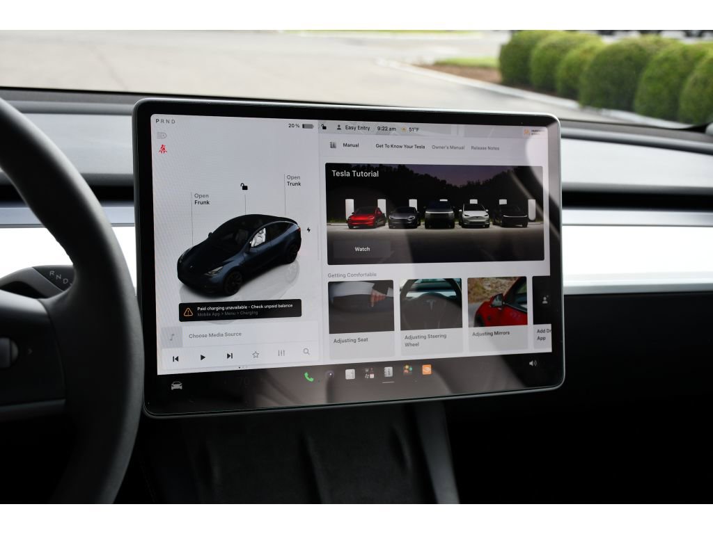 Used 2024 Tesla Model Y Long Range AWD/4WD image 19