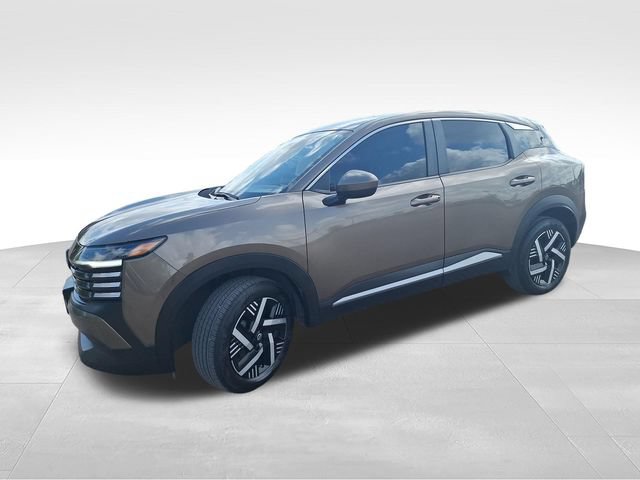 Certified 2025 Nissan Kicks SV w/ Charging Package FWD image 4