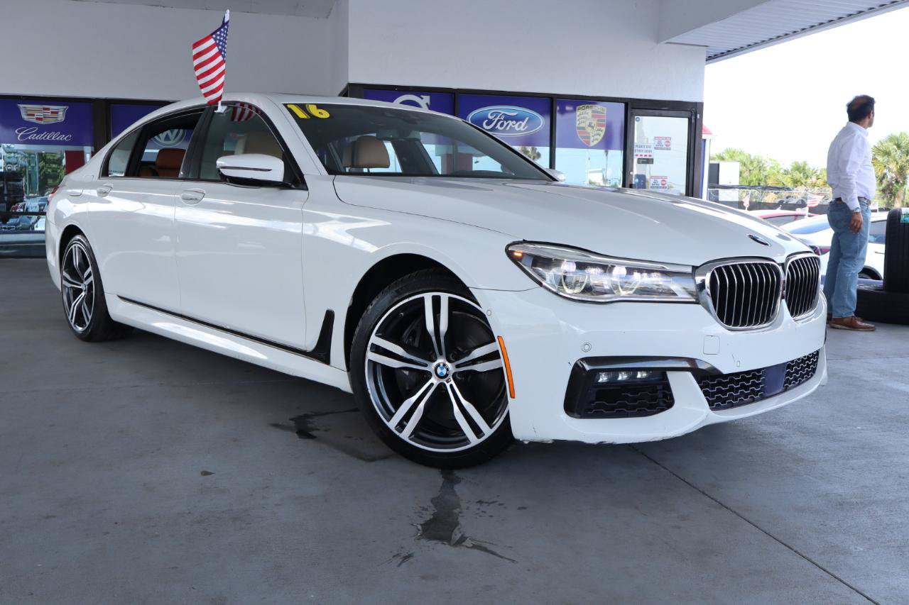 Used 2016 BMW 750i RWD image 3