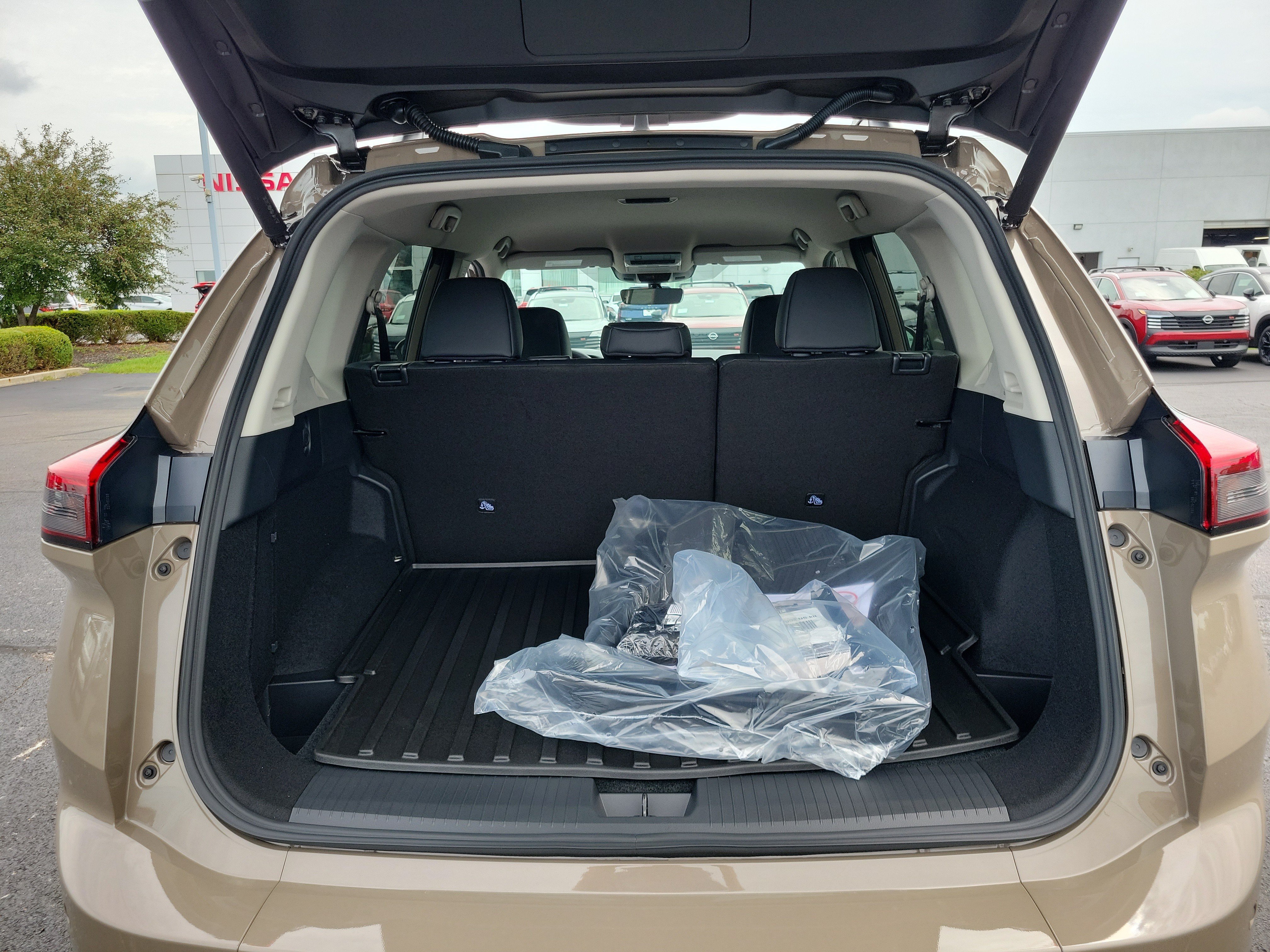 New 2026 Nissan Rogue SV w/ Rock Creek Premium Package AWD/4WD image 8