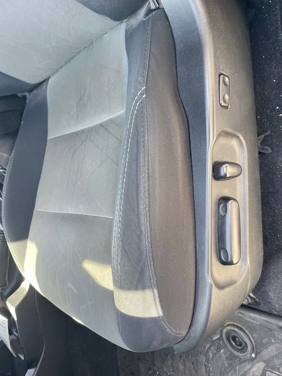 Used 2020 Toyota Tacoma TRD Off-Road w/ Technology Package image 4