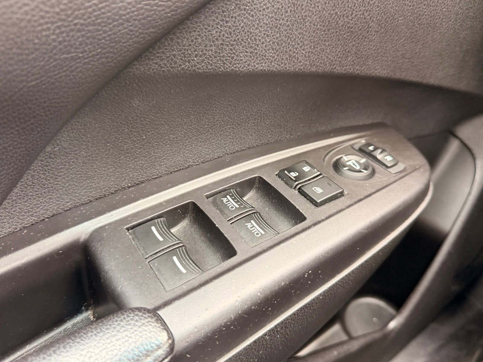 Used 2015 Acura RDX AWD image 19