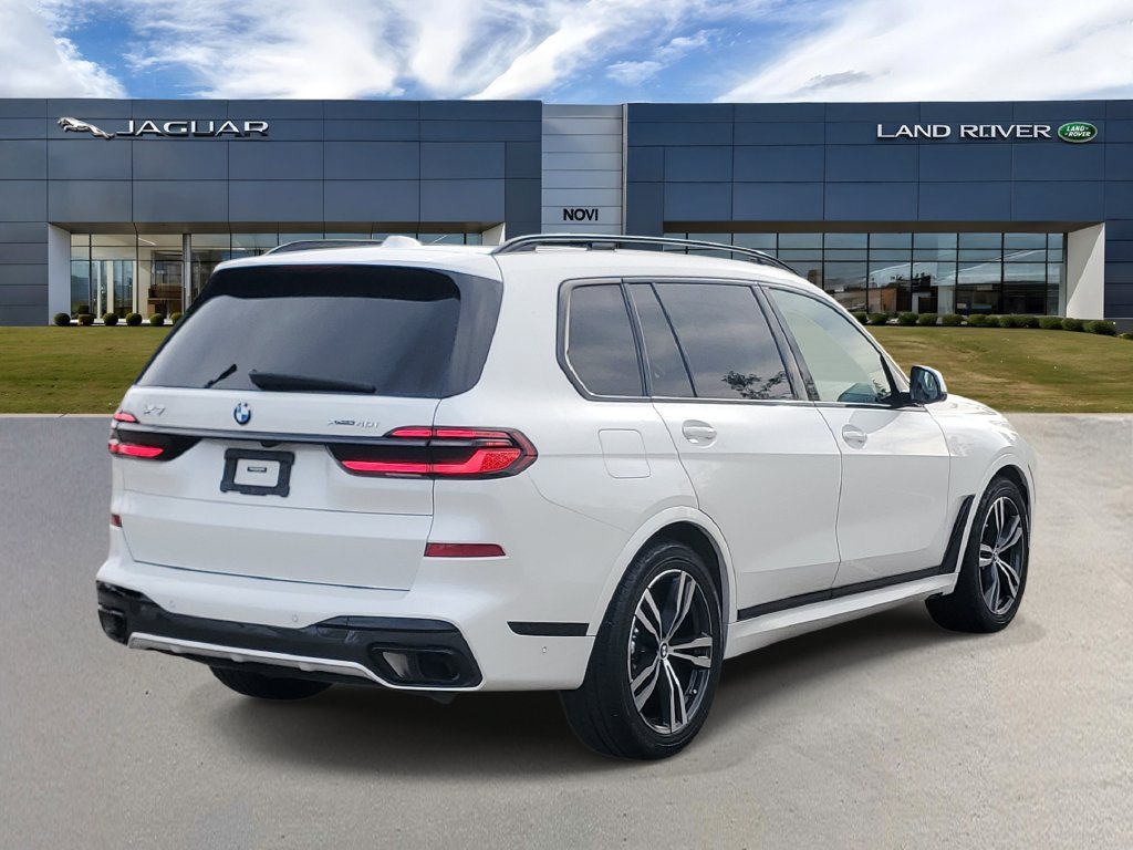 Used 2024 BMW X7 xDrive40i w/ Executive Package AWD/4WD image 3