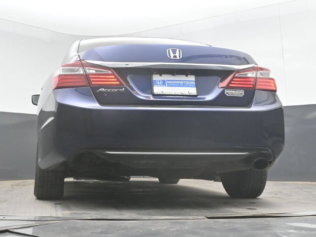 Used 2016 Honda Accord LX image 32