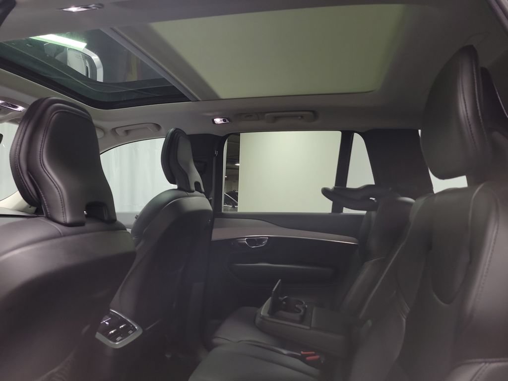 Used 2022 Volvo XC90 T5 Momentum AWD/4WD image 33