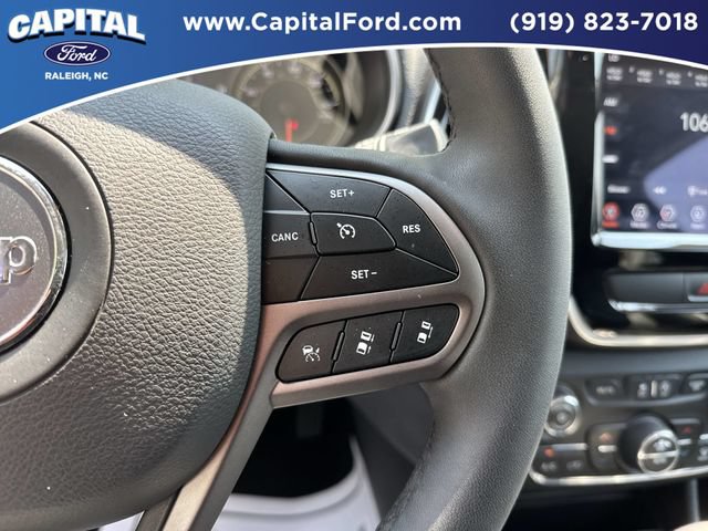 Used 2022 Jeep Cherokee Limited AWD/4WD image 24