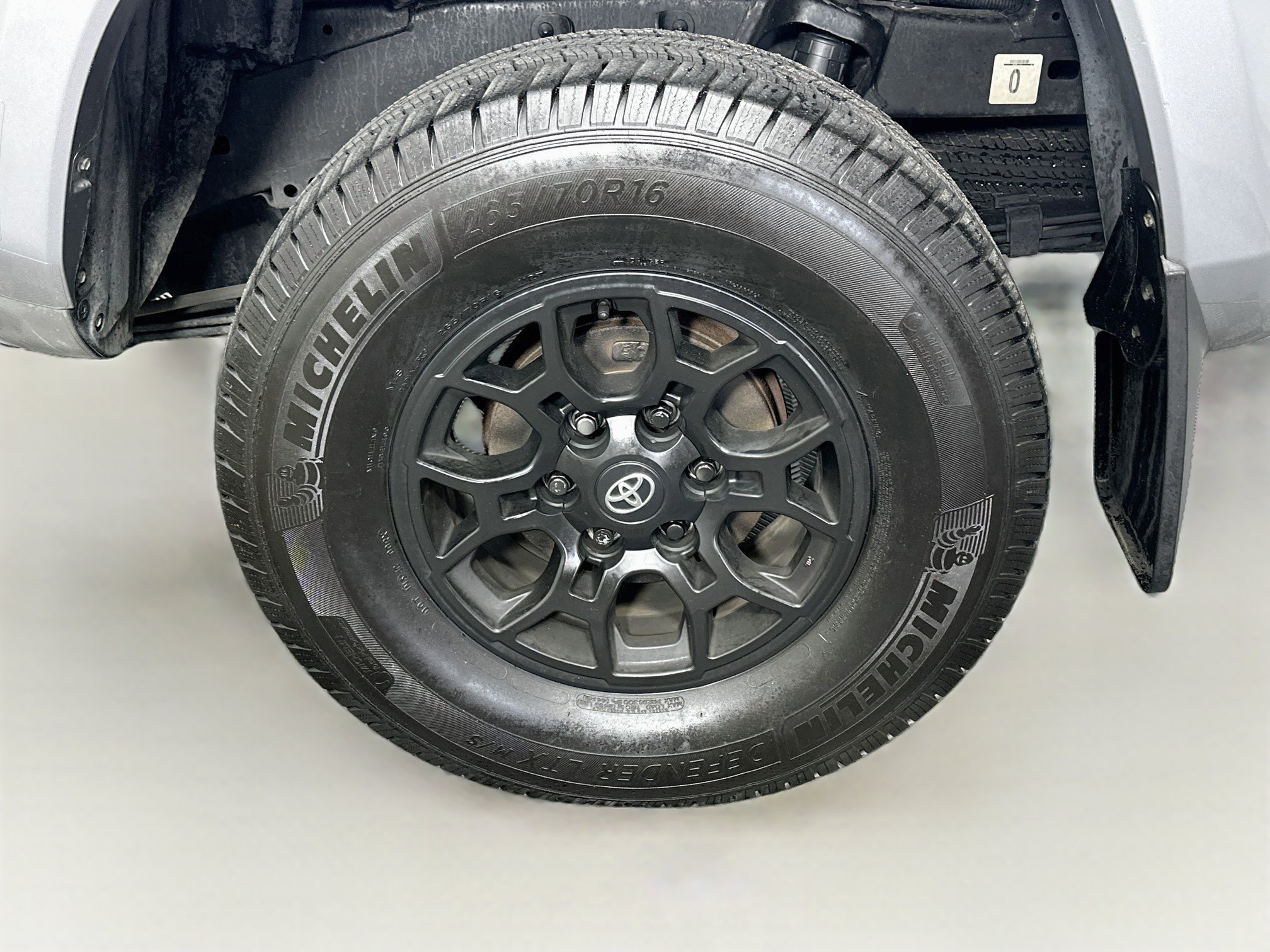 Used 2021 Toyota Tacoma SR5 RWD image 11