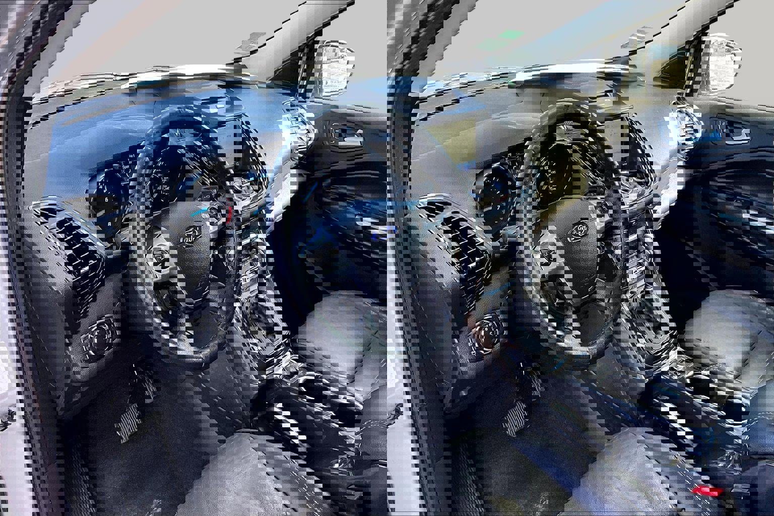 Used 2016 Ford Escape Titanium image 12