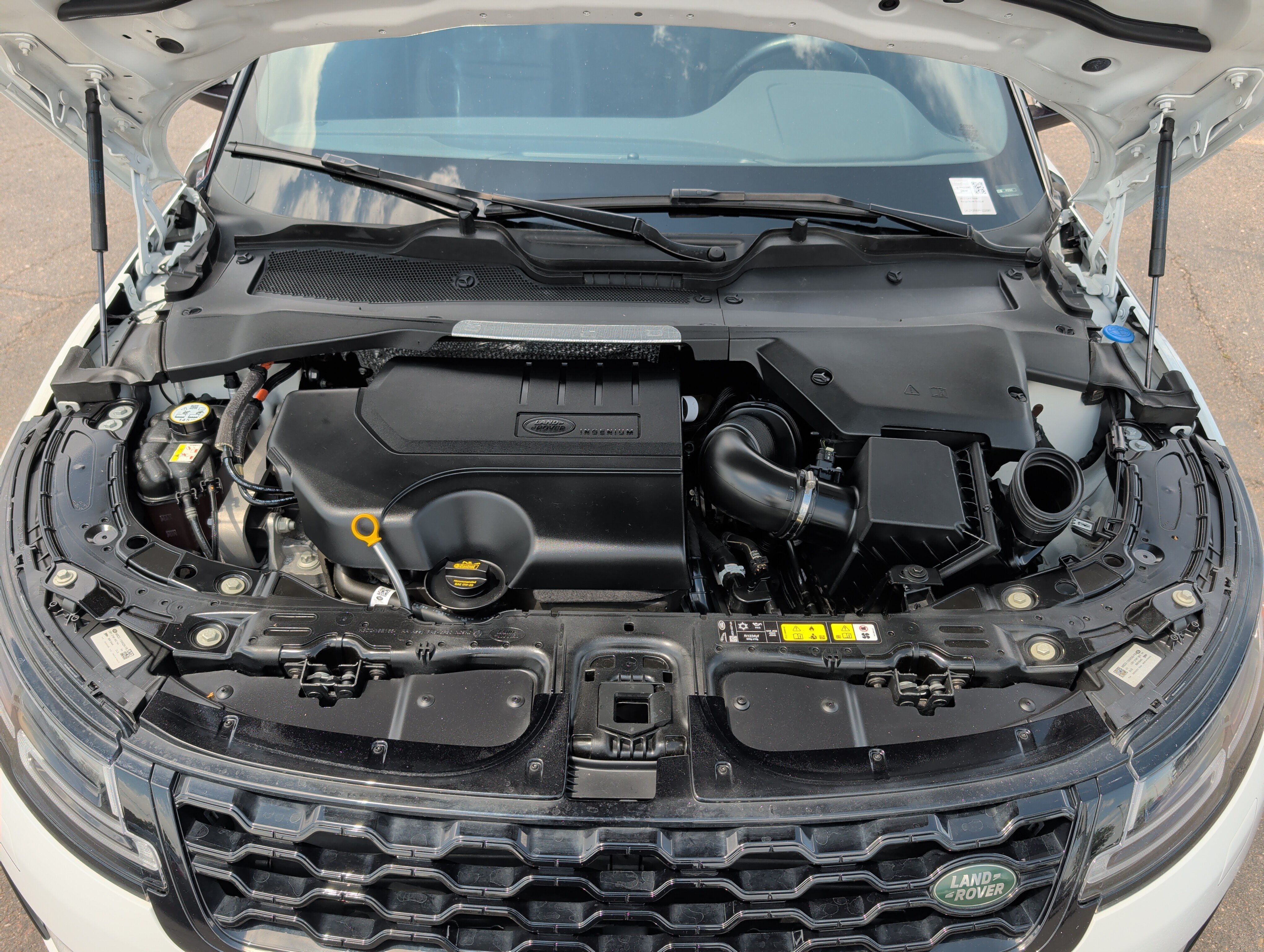 Used 2023 Land Rover Range Rover Evoque SE AWD/4WD image 29