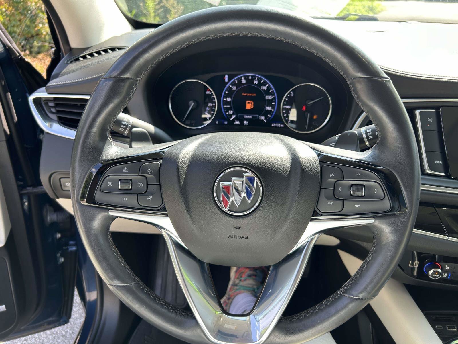 Used 2024 Buick Enclave Avenir w/ Avenir Technology Package FWD image 33