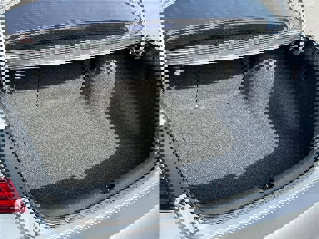 Used 2017 Honda Accord Touring image 14