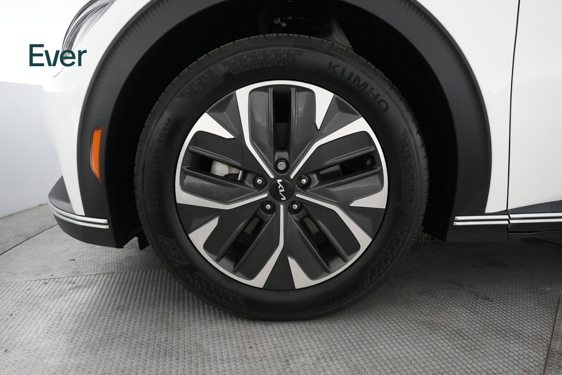 Used 2024 Kia EV6 Light RWD image 19