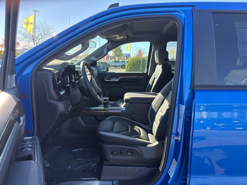 New 2025 Chevrolet Silverado 1500 RST w/ Convenience Package II image 10