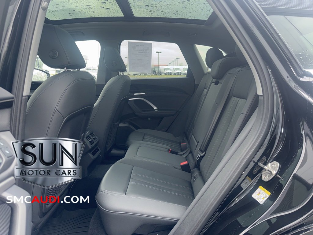 Certified 2025 Audi Q5 Premium w/ Convenience Package image 24